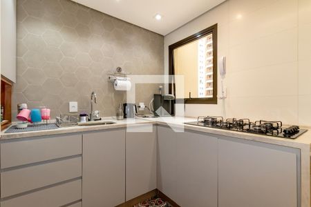 Apartamento à venda com 139m², 3 quartos e 2 vagas Apartamento à venda com 139m², 3 quartos e 2 vagasCozinha
