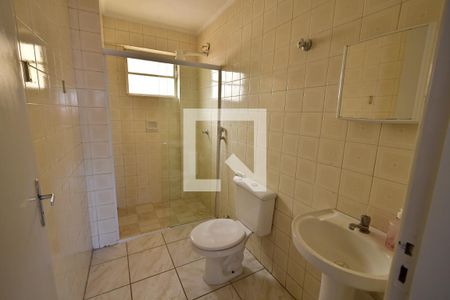 Banheiro de apartamento para alugar com 1 quarto, 29m² em Centro, Campinas