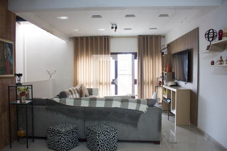 Sala de casa à venda com 3 quartos, 504m² em Parque Marabá, Taboão da Serra