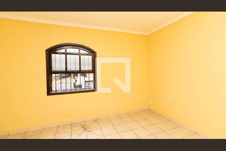 Casa à venda com 117m², 3 quartos e 2 vagasSuíte