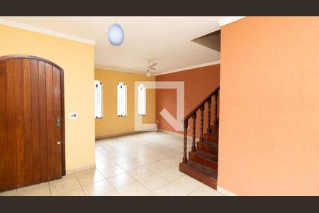 Sala de casa para alugar com 3 quartos, 117m² em Vila Nhocuné, São Paulo