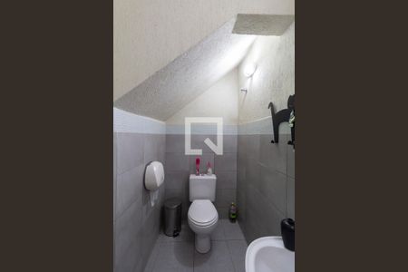 Casa à venda com 350m², 3 quartos e 8 vagas Casa à venda com 350m², 3 quartos e 8 vagasLavabo Garagem