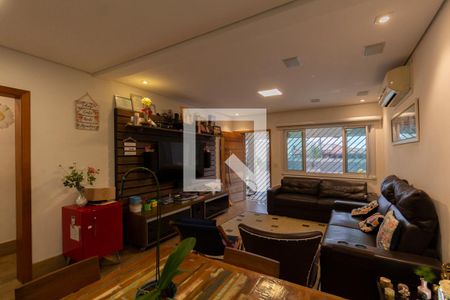 Sala de casa à venda com 3 quartos, 350m² em Vila Campanela, São Paulo