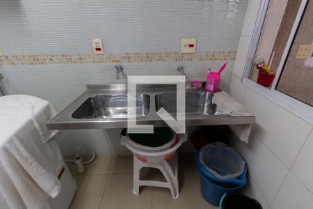 Casa à venda com 350m², 3 quartos e 8 vagas Casa à venda com 350m², 3 quartos e 8 vagasÁrea de Serviço