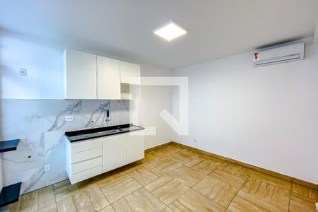 Sala/Cozinha de casa de condomínio para alugar com 2 quartos, 45m² em Vila Monumento, São Paulo