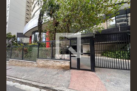 Apartamento para alugar com 70m², 2 quartos e 1 vagaFachada