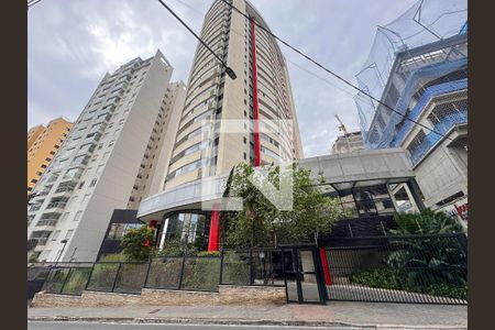 Apartamento para alugar com 70m², 2 quartos e 1 vagaFachada