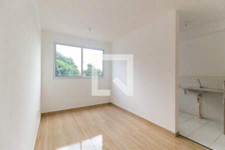 Sala de apartamento para alugar com 2 quartos, 44m² em Guaianazes, São Paulo