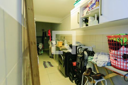 Casa à venda com 187m², 3 quartos e 2 vagas Casa à venda com 187m², 3 quartos e 2 vagasÁrea de serviço