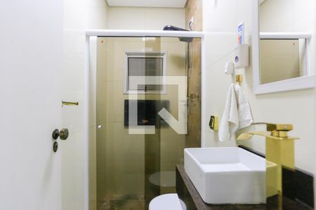 Casa à venda com 187m², 3 quartos e 2 vagas Casa à venda com 187m², 3 quartos e 2 vagasBanheiro