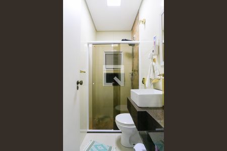 Casa à venda com 187m², 3 quartos e 2 vagas Casa à venda com 187m², 3 quartos e 2 vagasBanheiro