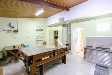 Casa à venda com 187m², 3 quartos e 2 vagas Casa à venda com 187m², 3 quartos e 2 vagasChurrasqueira