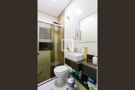 Casa à venda com 187m², 3 quartos e 2 vagas Casa à venda com 187m², 3 quartos e 2 vagasBanheiro