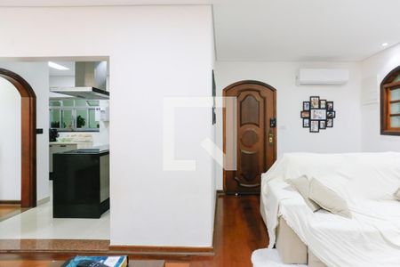 Sala de casa para alugar com 3 quartos, 187m² em Cidade São Francisco, São Paulo