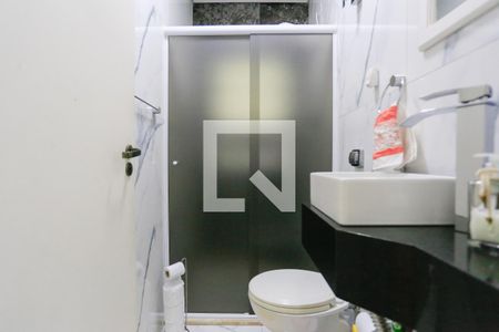 Casa à venda com 187m², 3 quartos e 2 vagas Casa à venda com 187m², 3 quartos e 2 vagasBanheiro