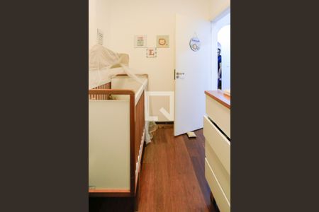 Casa à venda com 187m², 3 quartos e 2 vagas Casa à venda com 187m², 3 quartos e 2 vagasQuarto