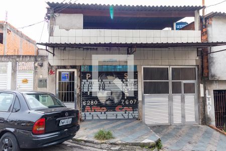 Casa para alugar com 75m², 2 quartos e sem vagaFachada