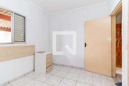 Quarto 1 de casa para alugar com 2 quartos, 75m² em Conjunto Habitacional A. E. Carvalho, São Paulo