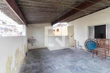 Casa para alugar com 75m², 2 quartos e sem vagaÁrea de Serviço e Sacada