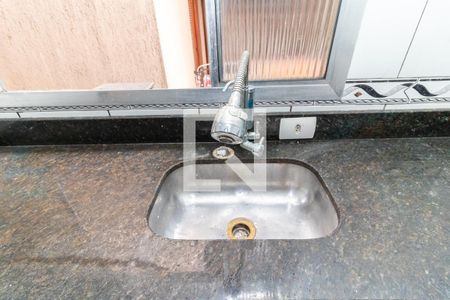 Casa para alugar com 75m², 2 quartos e sem vagaCozinha - Torneira