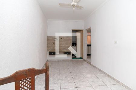 Sala de casa para alugar com 2 quartos, 75m² em Conjunto Habitacional A. E. Carvalho, São Paulo