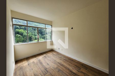 Sala de apartamento à venda com 2 quartos, 64m² em Laranjeiras, Rio de Janeiro