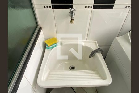 Apartamento à venda com 60m², 2 quartos e 1 vaga Apartamento à venda com 60m², 2 quartos e 1 vagaÁrea de Serviço