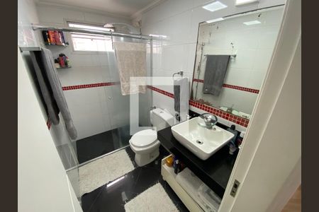 Apartamento à venda com 60m², 2 quartos e 1 vaga Apartamento à venda com 60m², 2 quartos e 1 vagaBanheiro