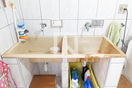 Casa à venda com 191m², 3 quartos e 2 vagasÁrea de serviço