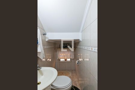 Casa à venda com 191m², 3 quartos e 2 vagasLavabo