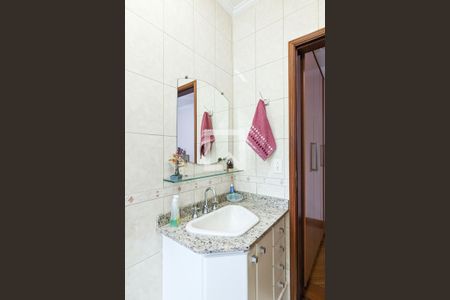 Casa à venda com 191m², 3 quartos e 2 vagasBanheiro da suíte 2