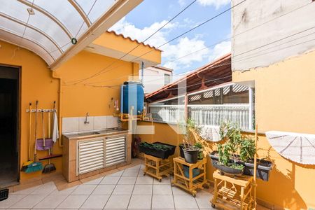 Casa à venda com 191m², 3 quartos e 2 vagasQuintal