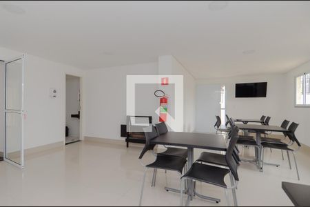 Apartamento para alugar com 58m², 2 quartos e 1 vaga Apartamento para alugar com 58m², 2 quartos e 1 vagaÁrea comum - Salão de festas