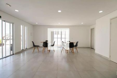 Apartamento para alugar com 31m², 1 quarto e sem vaga Apartamento para alugar com 31m², 1 quarto e sem vagaÁrea comum - Salão de festas