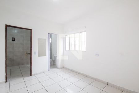 Quarto de casa para alugar com 1 quarto, 50m² em São Pedro, Osasco