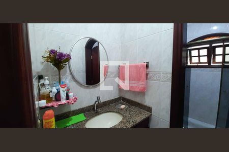 Casa à venda com 284m², 6 quartos e 3 vagas Casa à venda com 284m², 6 quartos e 3 vagasBanheiro de baixo