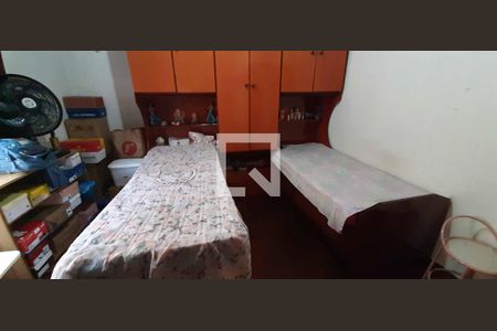 Casa à venda com 284m², 6 quartos e 3 vagas Casa à venda com 284m², 6 quartos e 3 vagasQuarto 4