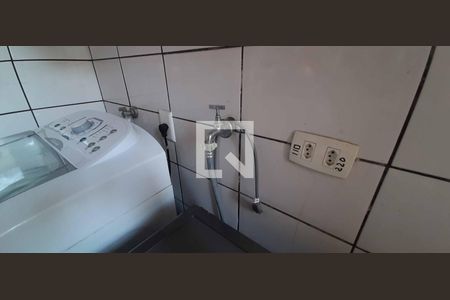 Casa à venda com 284m², 6 quartos e 3 vagas Casa à venda com 284m², 6 quartos e 3 vagasÁrea de Serviço