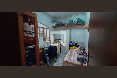 Casa à venda com 284m², 6 quartos e 3 vagas Casa à venda com 284m², 6 quartos e 3 vagasQuarto 5 embaixo