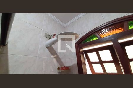 Casa à venda com 284m², 6 quartos e 3 vagas Casa à venda com 284m², 6 quartos e 3 vagasBanheiro de baixo