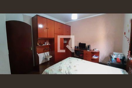 Casa à venda com 284m², 6 quartos e 3 vagas Casa à venda com 284m², 6 quartos e 3 vagasQuarto 3