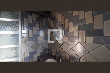 Casa à venda com 284m², 6 quartos e 3 vagas Casa à venda com 284m², 6 quartos e 3 vagasBanheiro