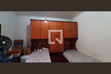 Casa à venda com 284m², 6 quartos e 3 vagas Casa à venda com 284m², 6 quartos e 3 vagasQuarto 4