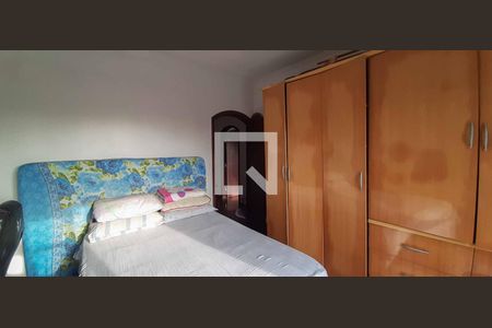 Casa à venda com 284m², 6 quartos e 3 vagas Casa à venda com 284m², 6 quartos e 3 vagasQuarto 1