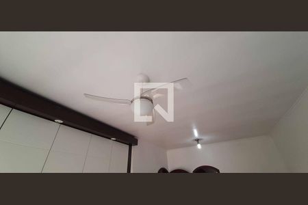 Casa à venda com 284m², 6 quartos e 3 vagas Casa à venda com 284m², 6 quartos e 3 vagasSuíte