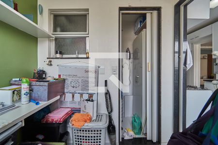 Apartamento à venda com 71m², 2 quartos e 1 vaga Apartamento à venda com 71m², 2 quartos e 1 vagaQuarto de Serviço