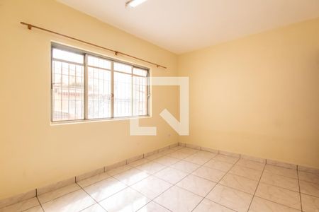 Casa para alugar com 112m², 3 quartos e 2 vagasSala