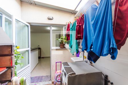 Apartamento à venda com 60m², 2 quartos e 1 vagaÁrea de Serviço