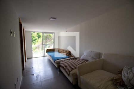 Sala de apartamento para alugar com 4 quartos, 110m² em Vargem Grande, Rio de Janeiro