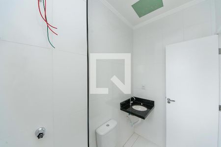 Banheiro de apartamento para alugar com 2 quartos, 35m² em Chácara Mafalda, São Paulo